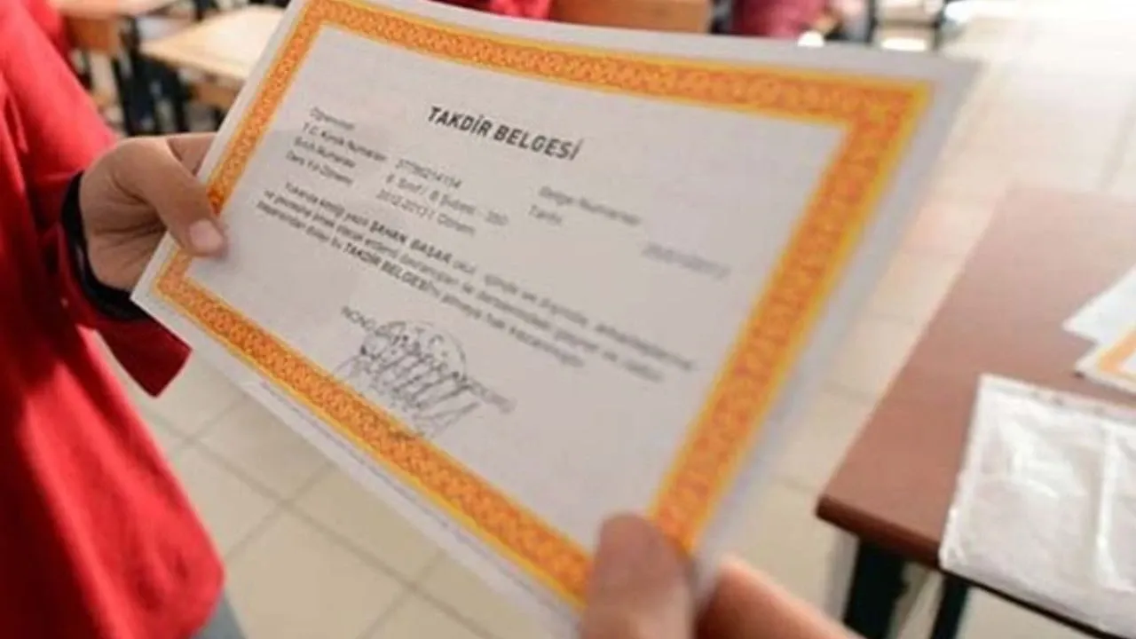 Bir dersten kalınca belge alınır mı, devamsızlığı olana belge verilir mi? Takdir-Teşekkür belgesi alma şartları