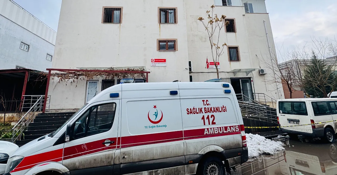 Diyarbakırda feci olay: Kuran kursuna çocuğunu getirirken saldırıya uğradı