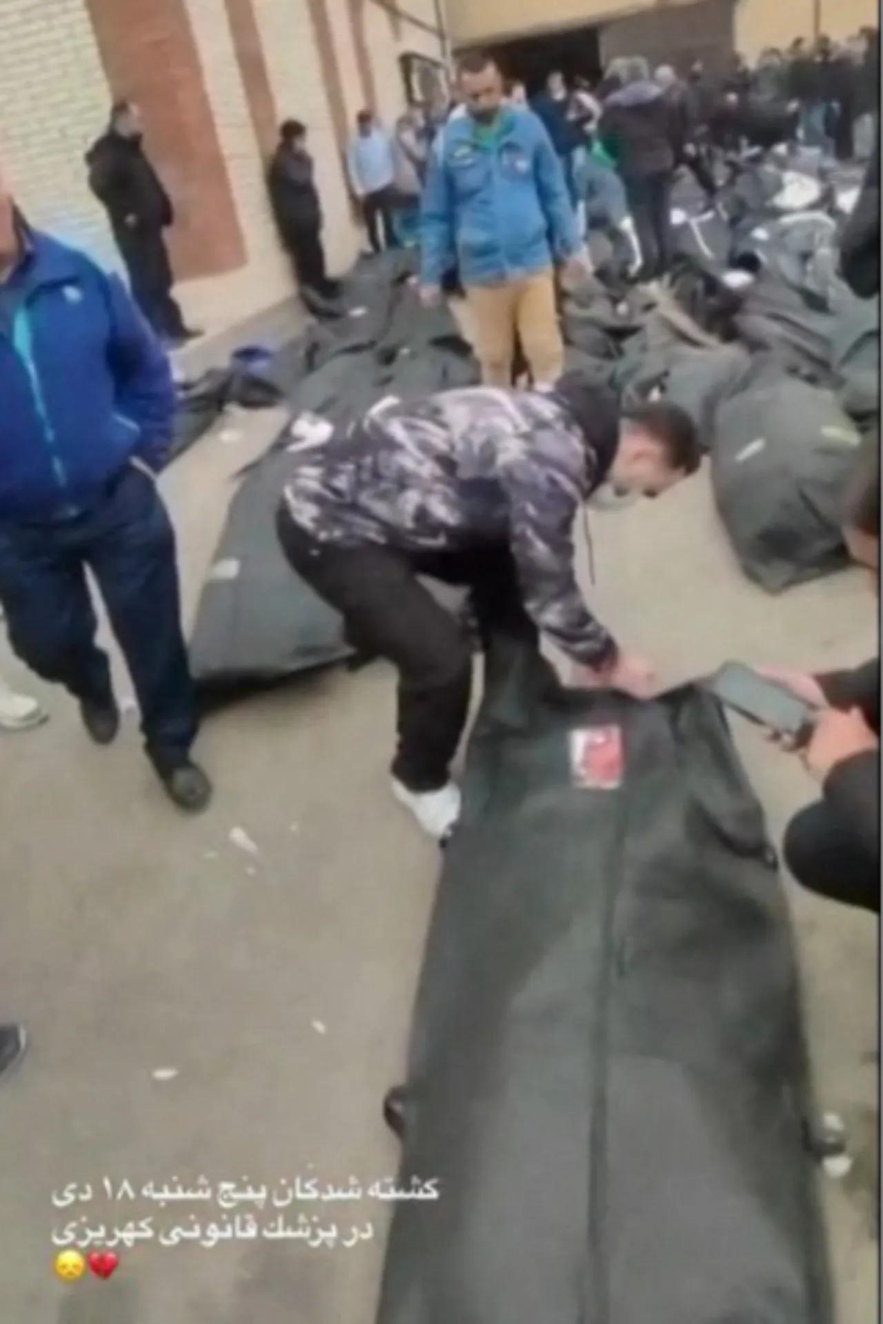 Cenaze almak 265 bin lira! İran'da kan donduran vahşet büyüyor