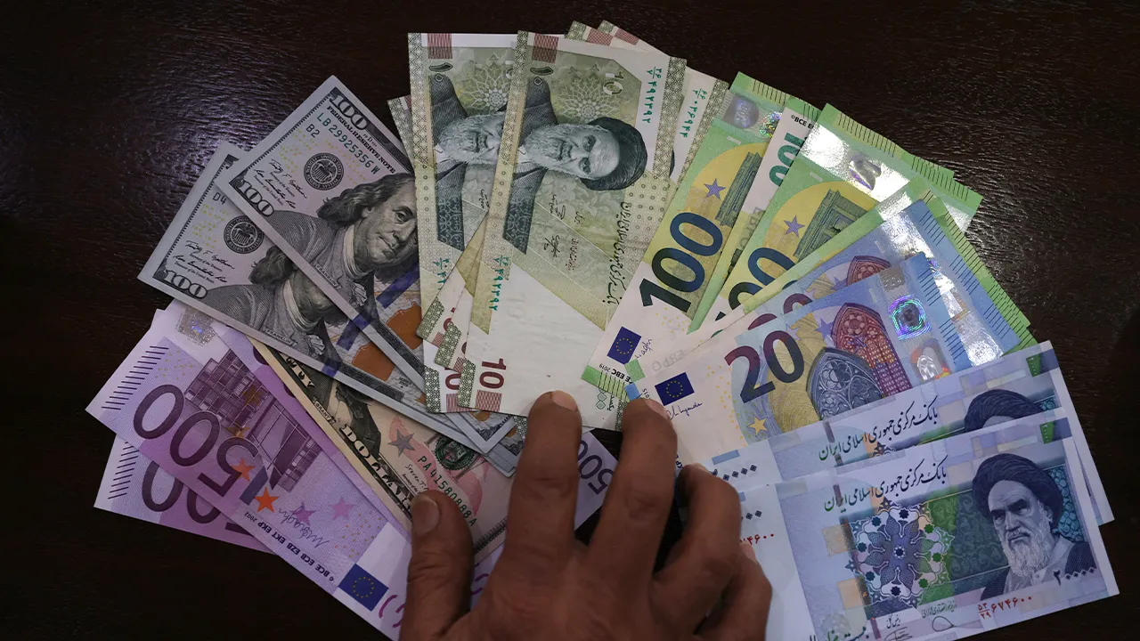 İran'da enflasyon patladı! 1 İran Riyali, 0 dolar oldu