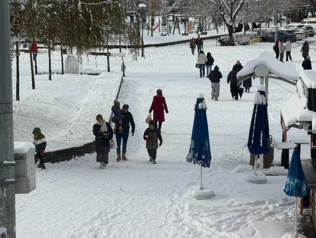 Kar yiyenleri bekleyen gizli tehlike! Kaşık kaşık tüketiliyordu, risk çok fazla