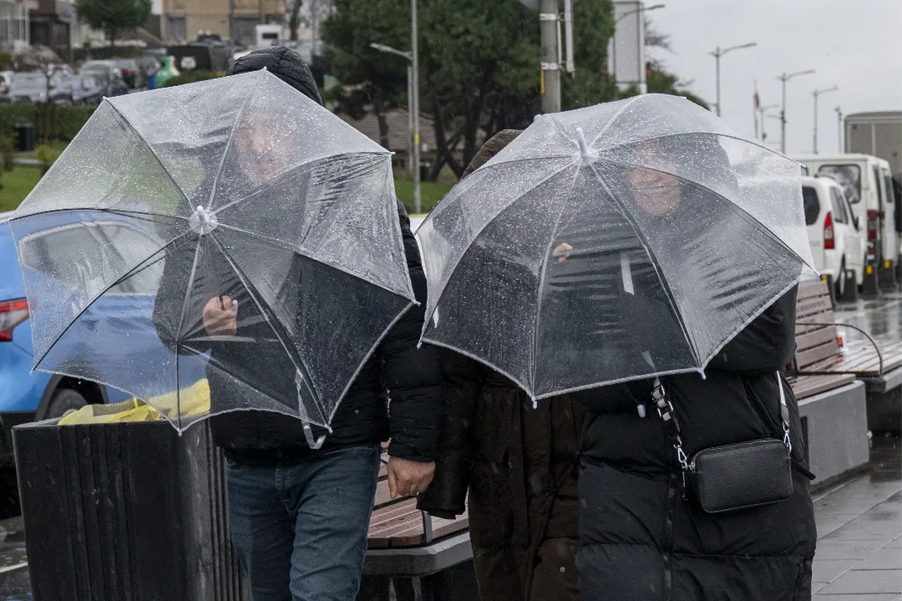 Meteoroloji’den çifte alarm! 30 ilde sağanak, 23 ilde kar yolda! 3 ilde hiç yağış yok