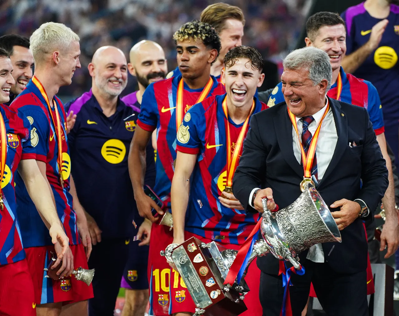 İspanya Süper Kupası'nı, Real Madrid'i 3-2 yenen Barcelona kazandı