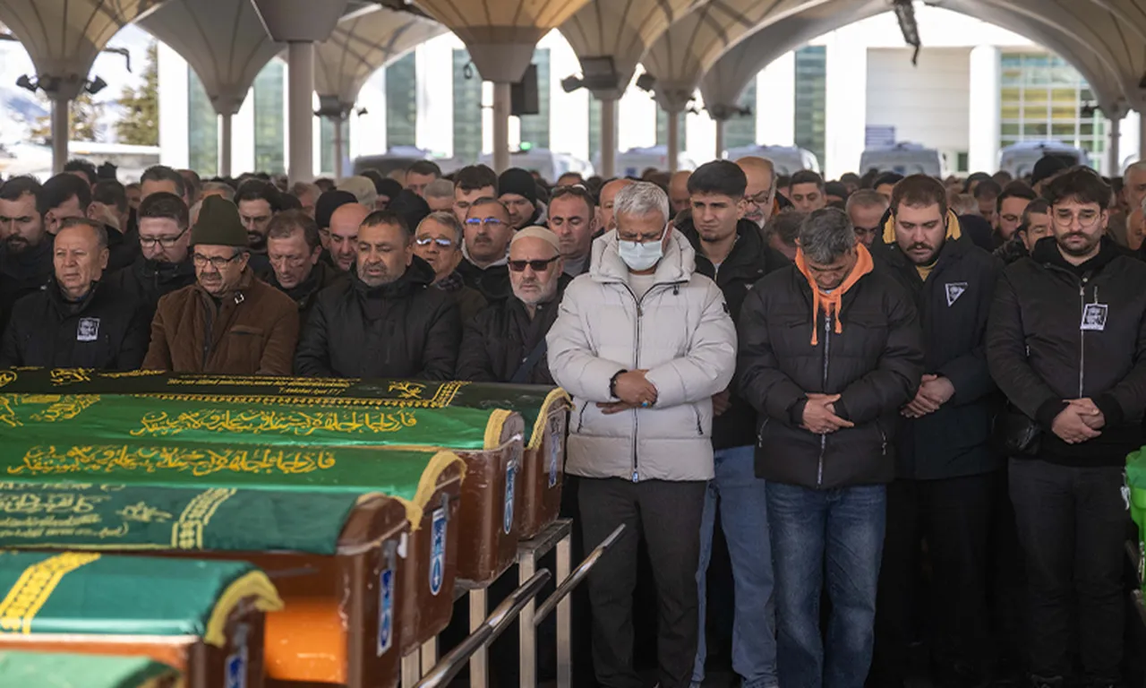 Usta oyuncu Koray Ergun son yolculuğuna uğurlandı