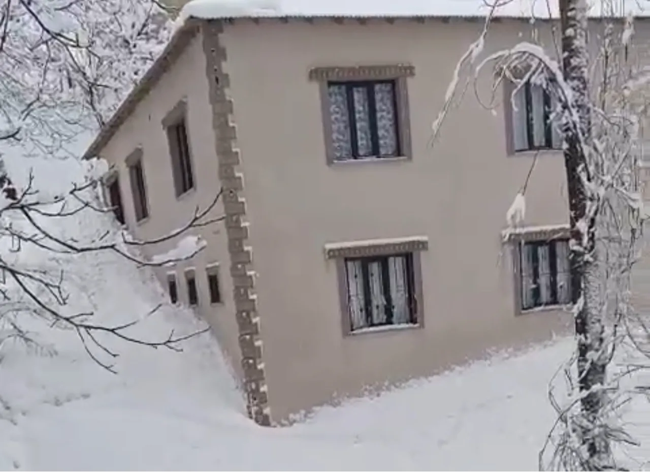 1 aydır aralıksız kar yağan ilde bir haftada ikinci çığ felaketi