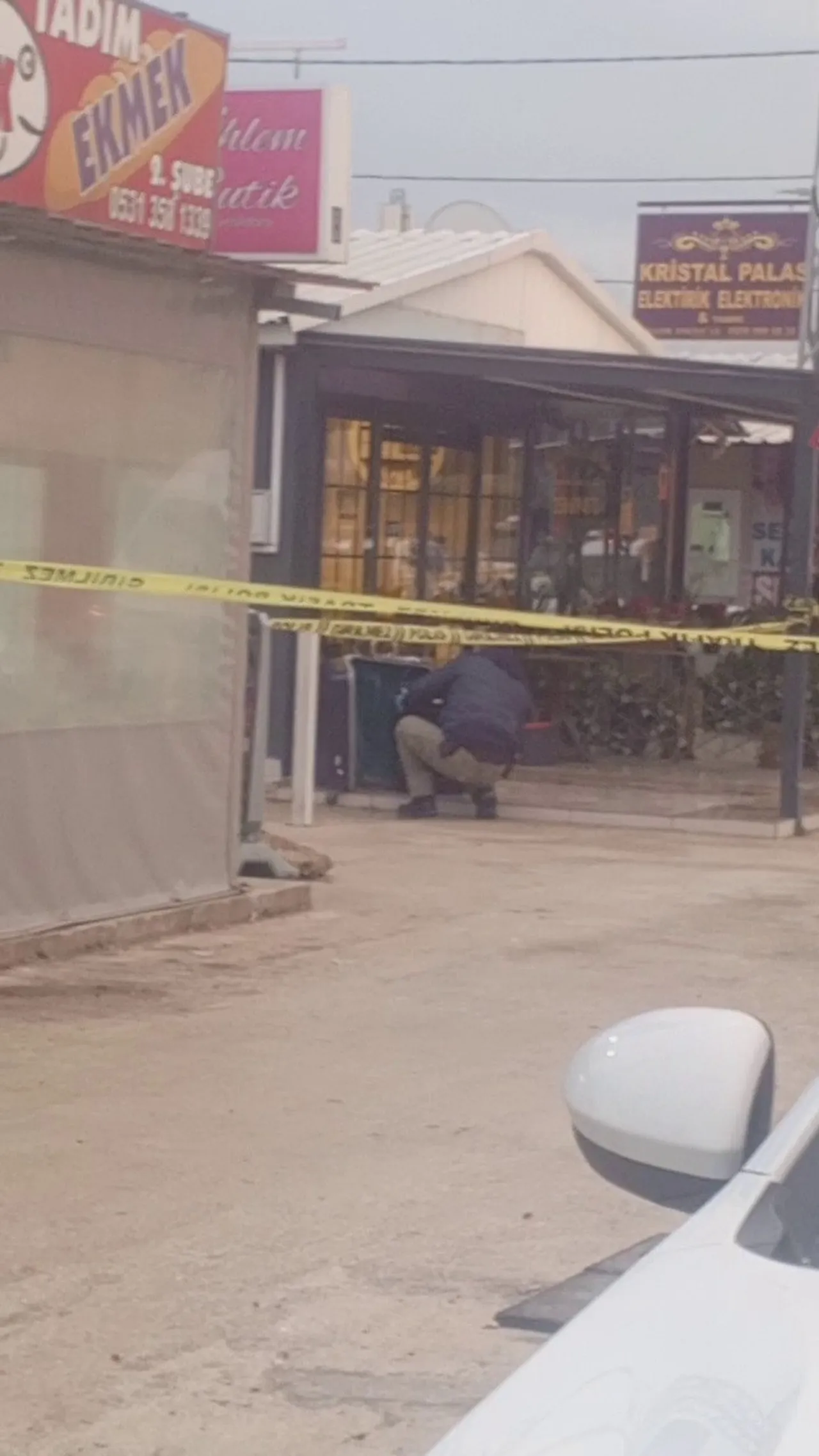 Hatay’da yürekleri ağza getiren olay! Valizi görenler polisi aradı