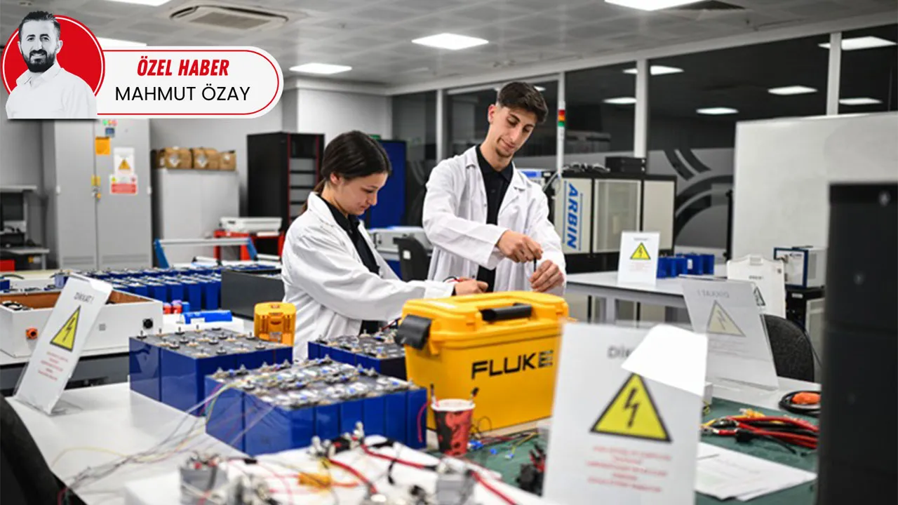 Meslek liseli firarda! Mezunlar istihdam yerine yükseköğrenimi tercih ediyor