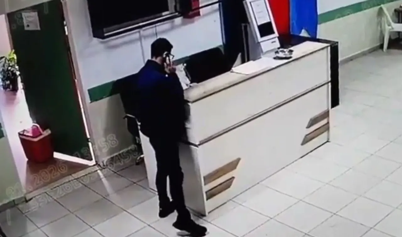 Vatandaş gibi girdi, saniyeler içinde çaldı! Büyükçekmece'deki telefon hırsızı kameraya yakalandı