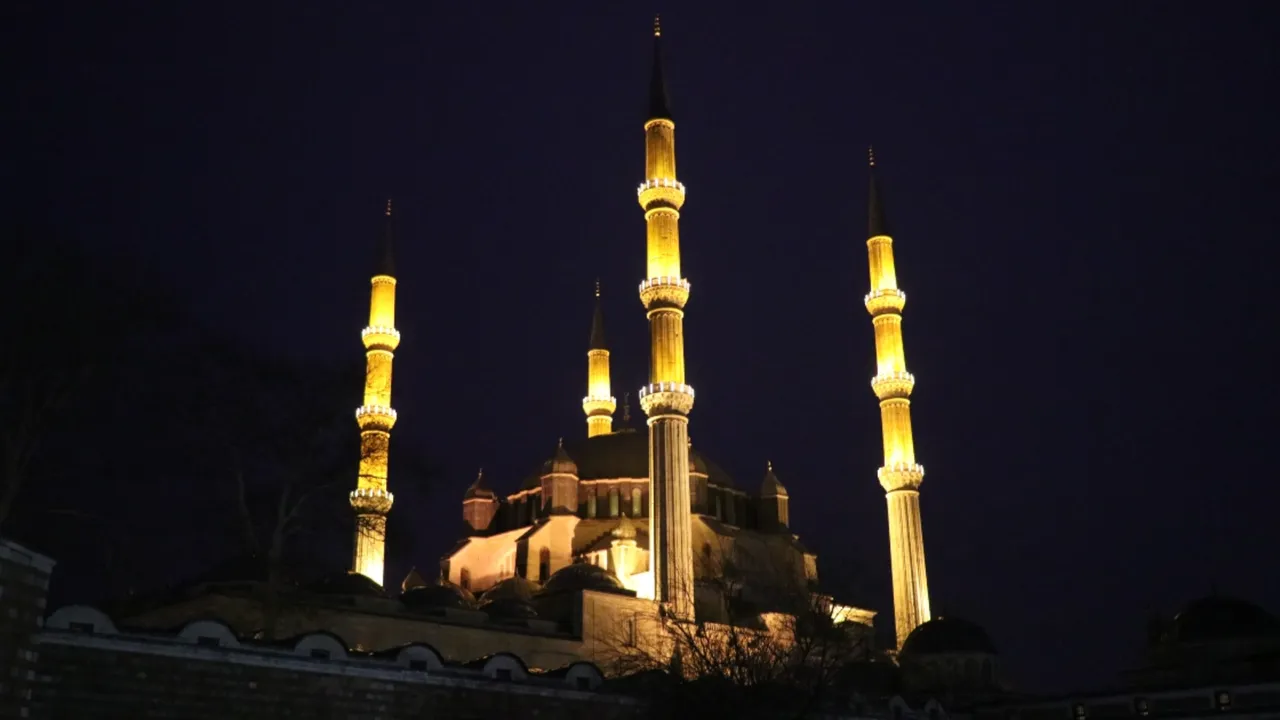 Yarın kandil mi? 15 Ocak yarın ne kandili? 2026 kandil takvimi