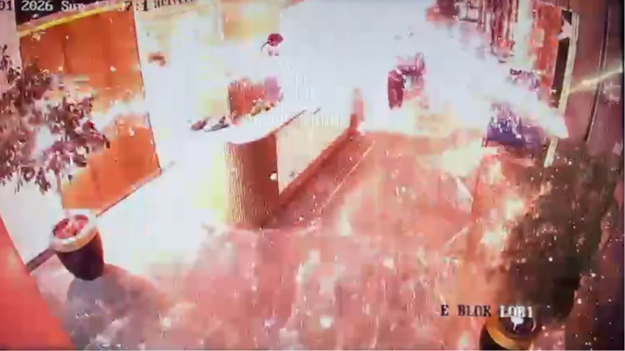 Zeytinburnu’ndaki dehşetin görüntüleri ortaya çıktı! Patlayan kutunun içinde bakın ne varmış