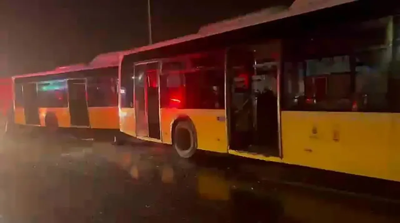 Başakşehir'de zincirleme kaza! İETT otobüsleri birbirine girdi, yaralılar var