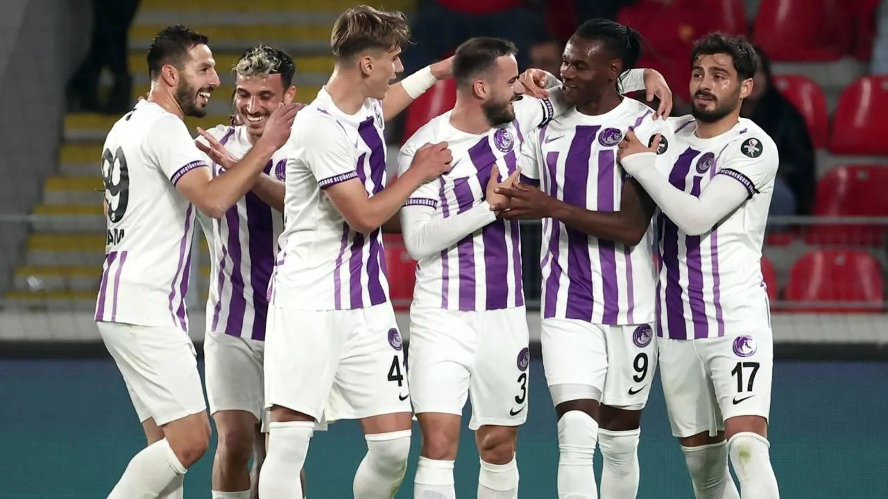 Beşiktaş-Keçiörengücü maçı hangi kanalda, saat kaçta? Şifresiz canlı yayın bilgileri