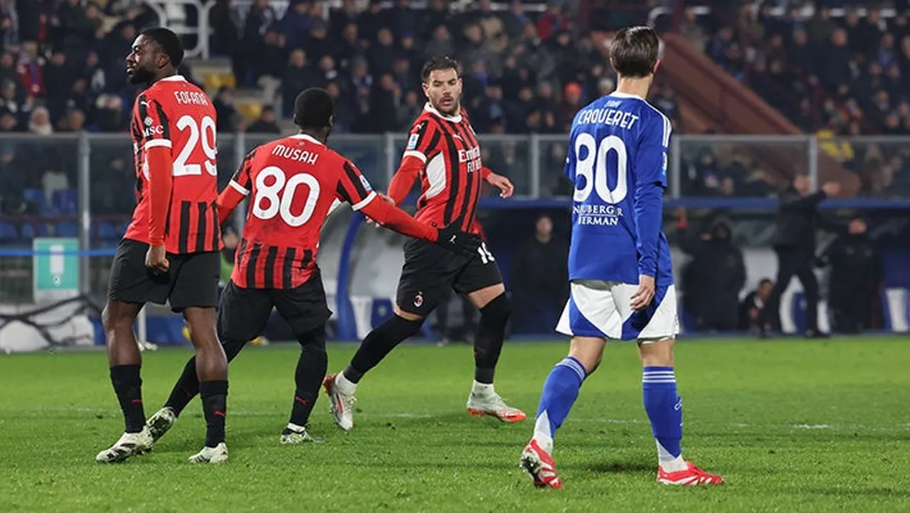 Como-Milan maçı hangi kanalda, şifresiz mi, nerede izlenir? İtalya Serie A