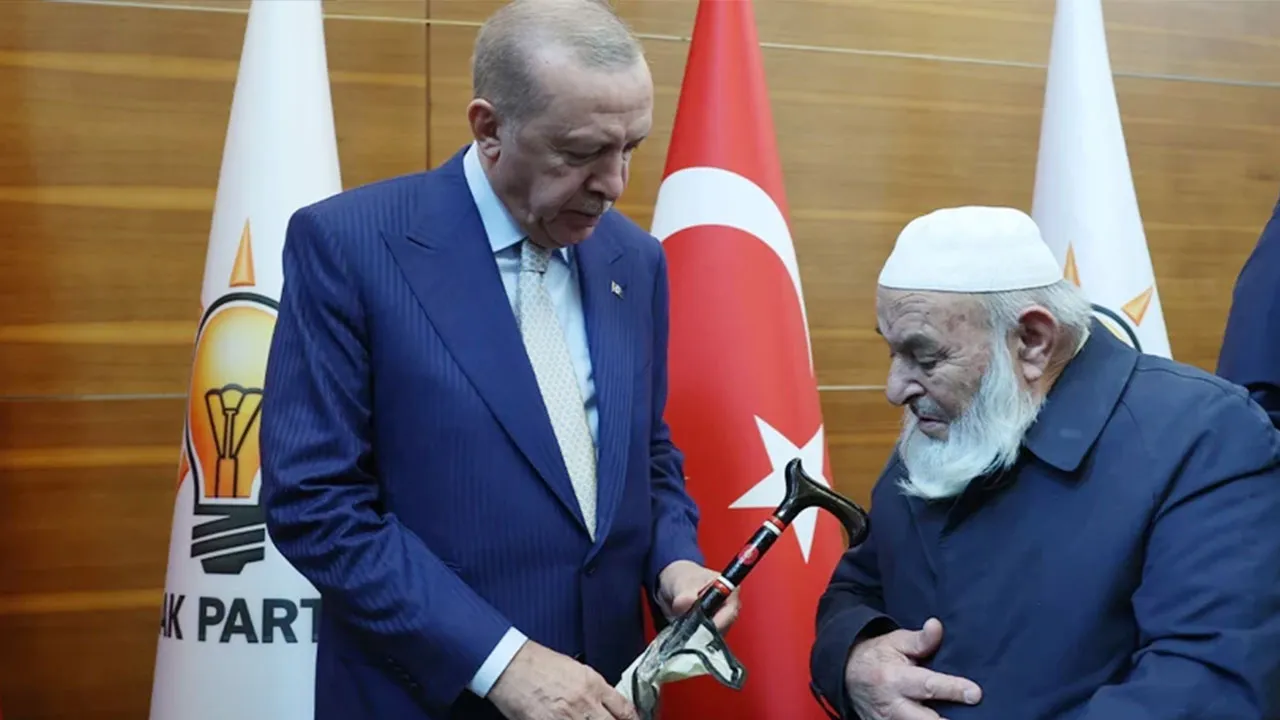 Cumhurbaşkanı Erdoğan hediye etmişti! Kızılcık ağacından yapılıyor, dünyanın dört bir yanına gönderiliyor