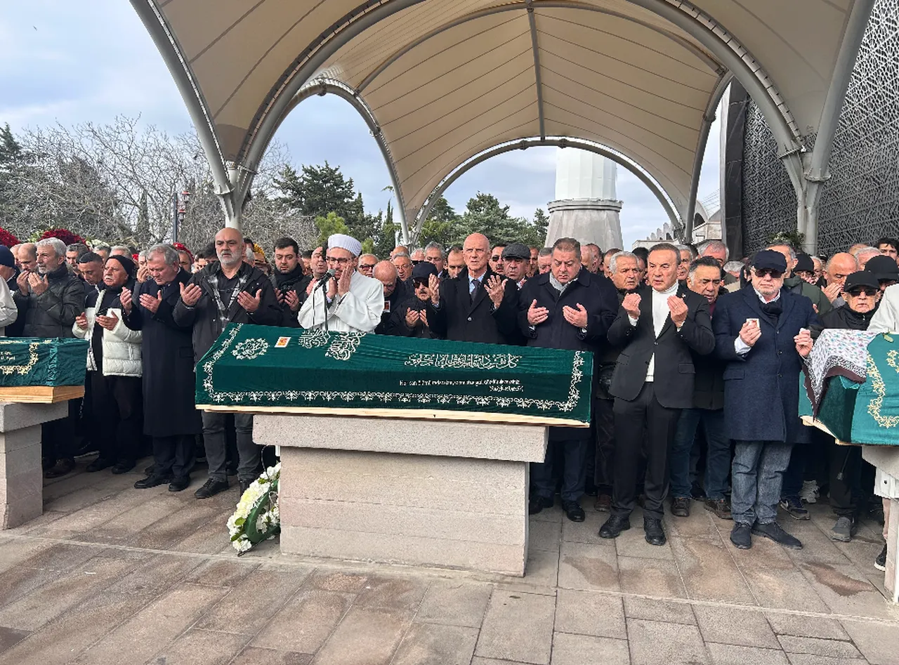 Etiyopya'da silahlı saldırıda öldürülen iş adamları son yolculuklarına uğurlandı