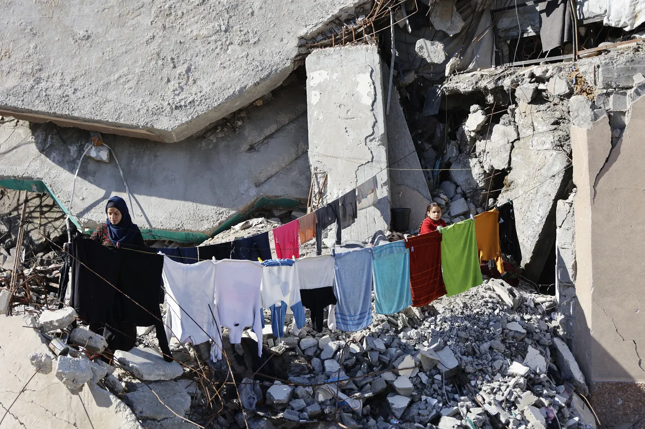 Gazzede ateşkesin ikinci perdesi: Hamastan  Yönetimini devretmeye hazırız  açıklaması