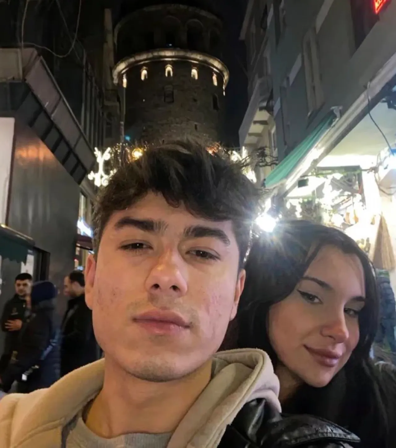 Hakan Çakır ve kız kardeşi