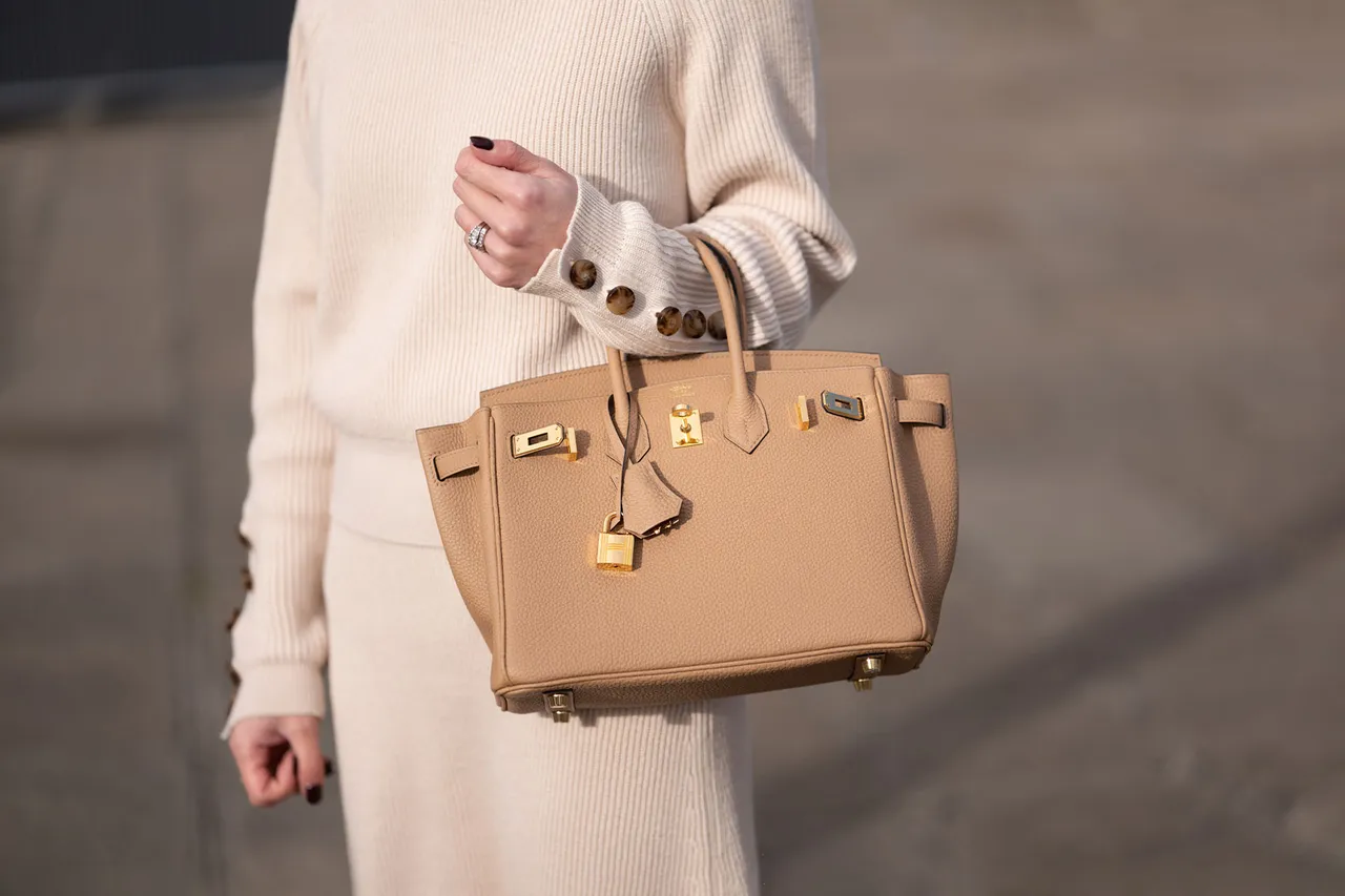 Hermèste skandal! Lüks çantayı satın almak için prestijli ev adresi şartı