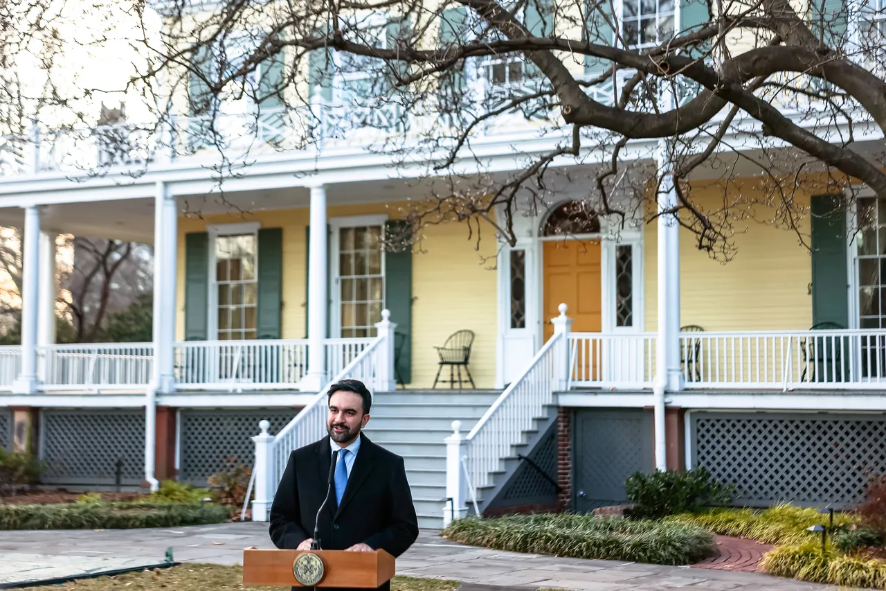 Resmi konuta taşınan Mamdaniden dikkat çeken karar! İlk o değişikliği yapacak