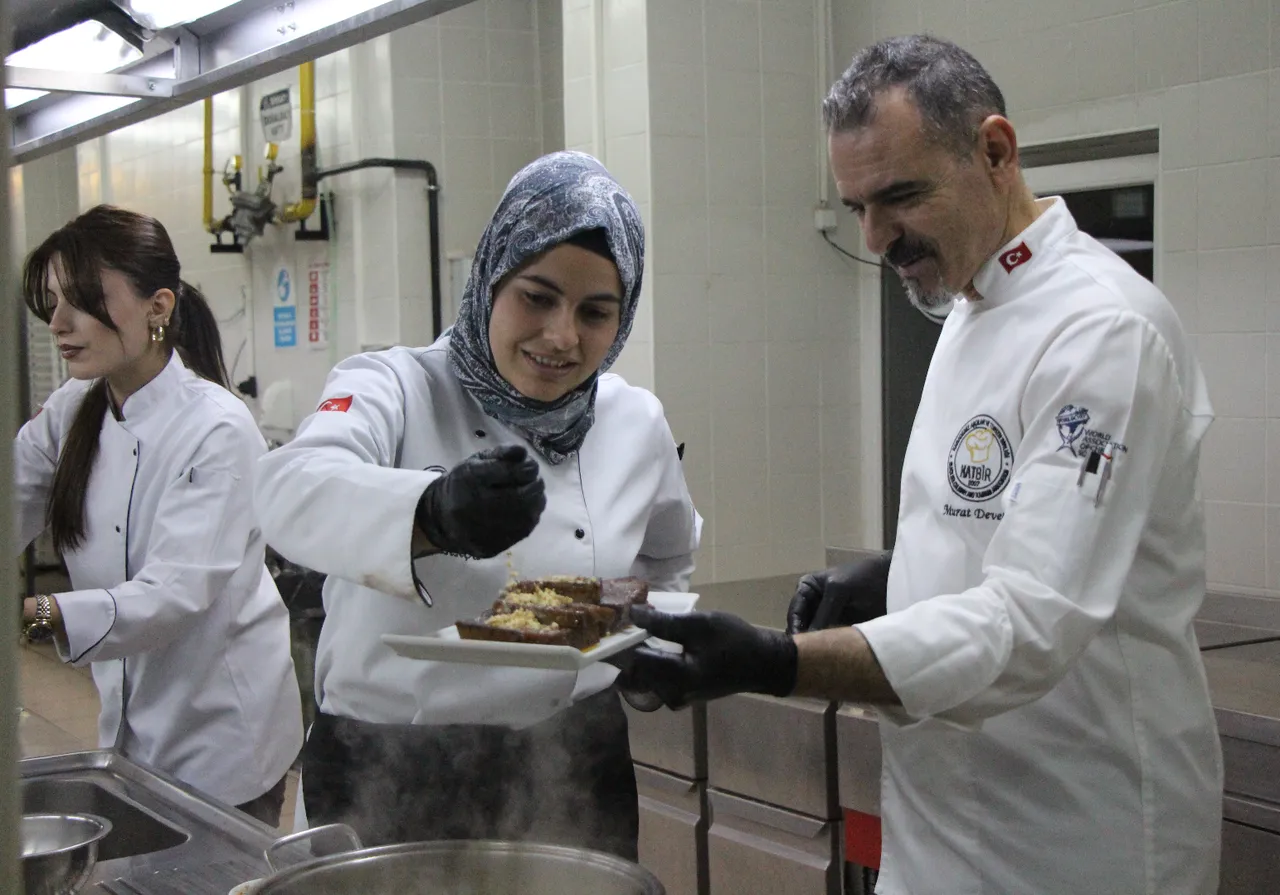 Sadece 3 malzeme ile yapılıyor! ‘Unutma beni’ tatlısının bilinmeyen hikayesi