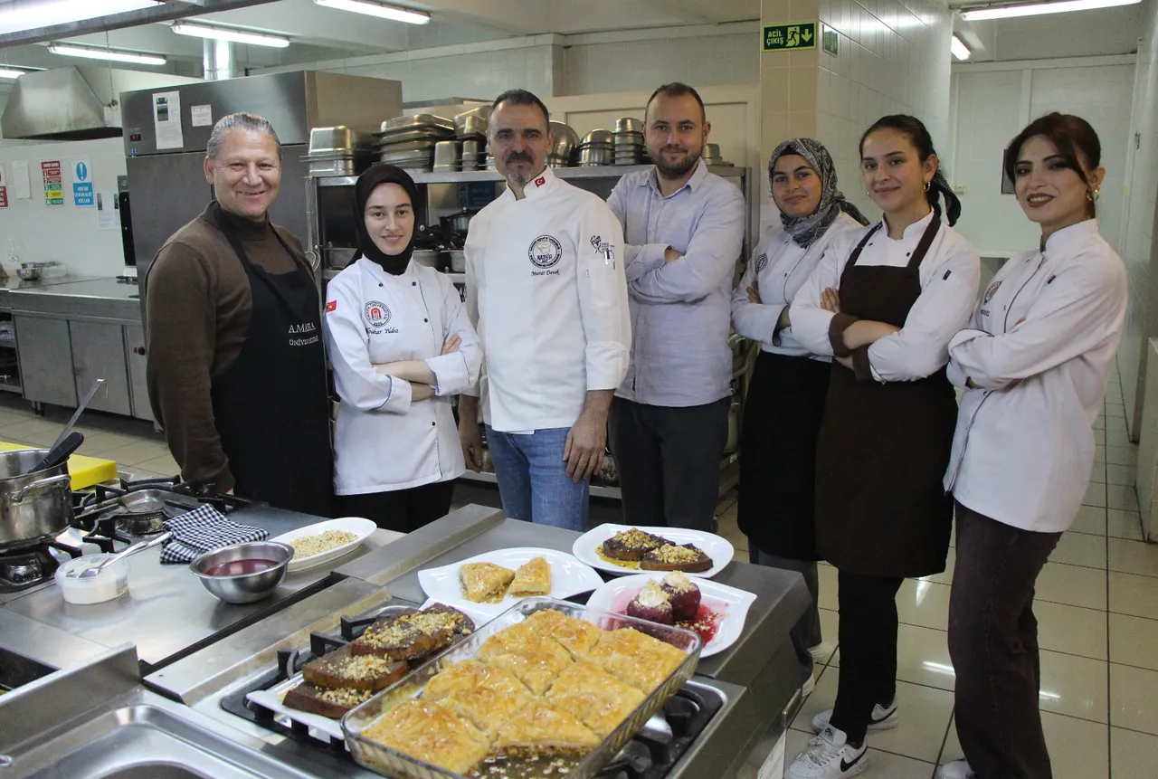 Sadece 3 malzeme ile yapılıyor! ‘Unutma beni’ tatlısının bilinmeyen hikayesi