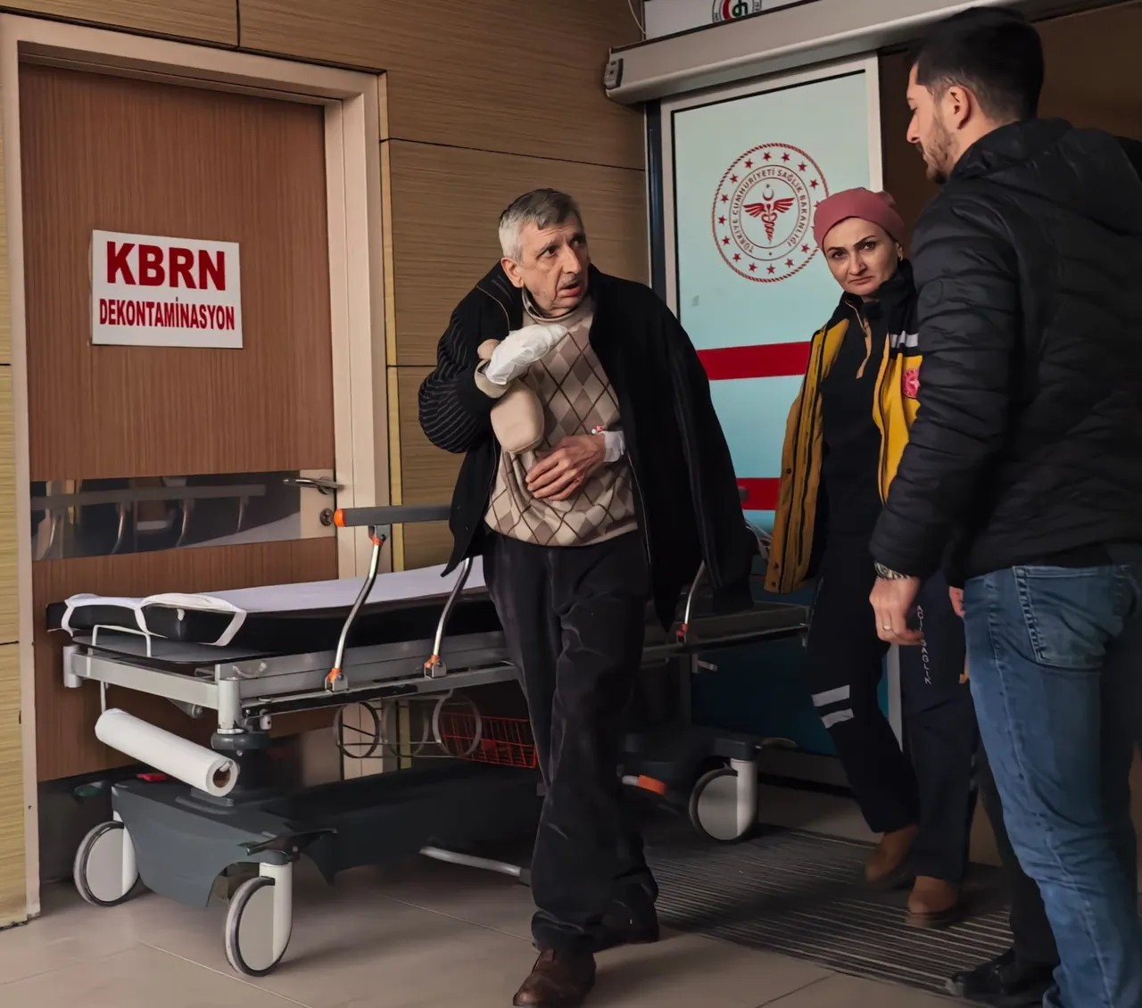 Yaşlı adam dehşeti yaşadı! Saniyeler içinde parmağı koptu