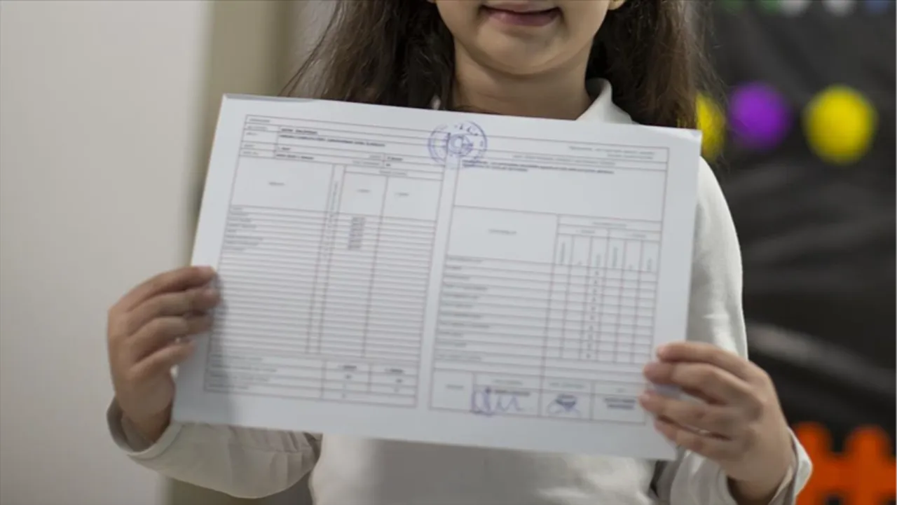 2026 e-Okul VSB karne notu (dijital karne) sorgulama ekranı! Takdir, Teşekkür ve Onur belgesi kimlere verilir?