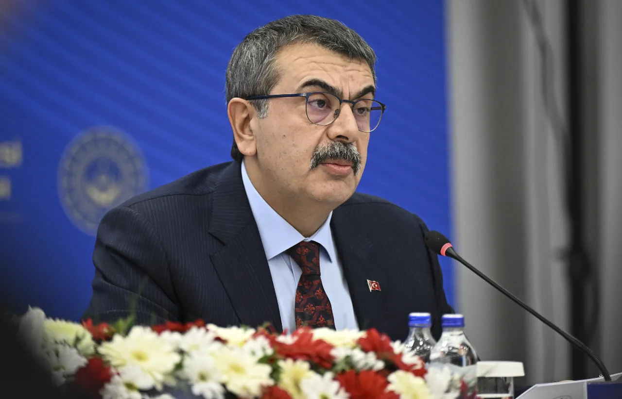 Bakan Tekin duyurdu: Öğretmen eğitiminde, hangi ilde hangi branş eğitim görecek?