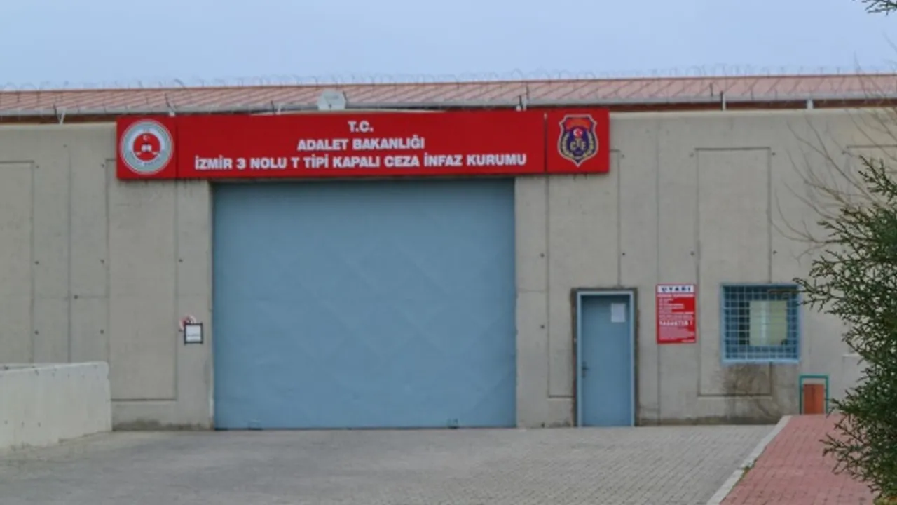 Cezaevinde mahkum, infaz koruma memurlarına saldırdı! Yaralılar var