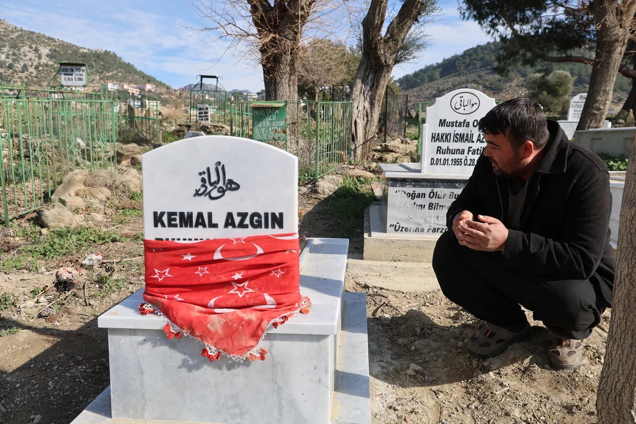 Karne sevinci yerine mezar ziyareti! Acılı baba adalet çağrısını yineledi