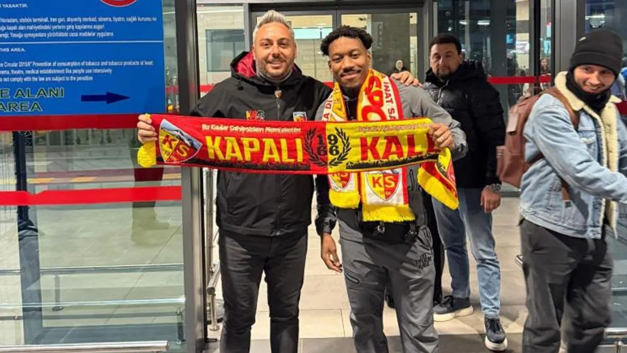 Kayserispor'da şaşırtan ayrılık: Yeni transfer sessizce şehri terk etti
