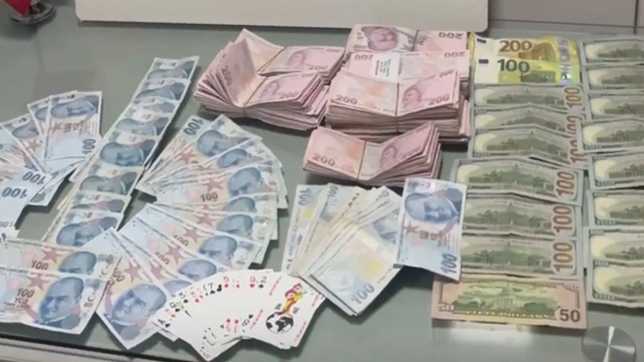 Konya'da kumar oynayan 19 kişiye 220 bin 476 lira ceza kesildi!