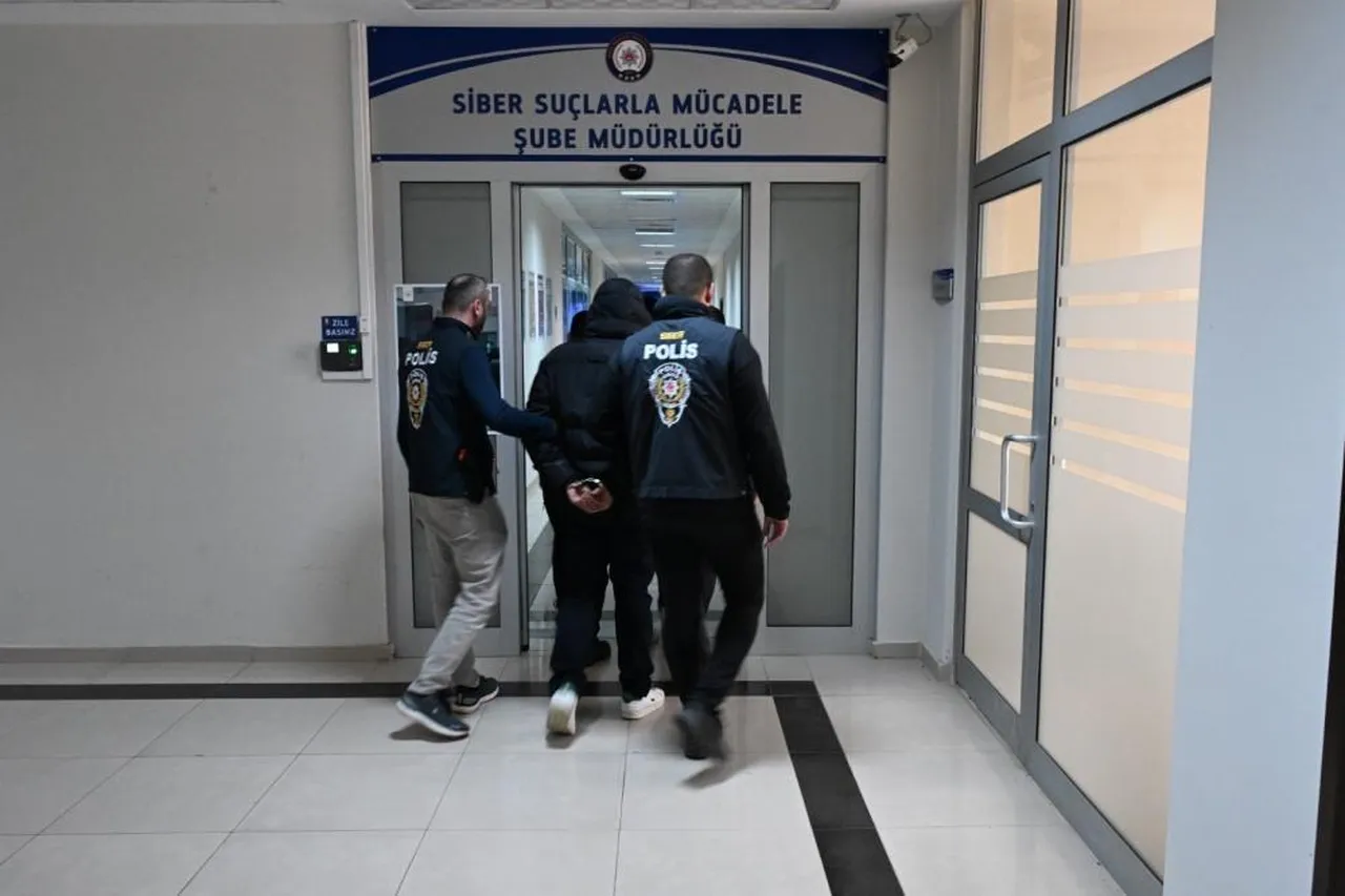 Sahte araç satım ilanıyla 1 milyon TL'lik dolandırıcılık! 2 kişi tutuklandı