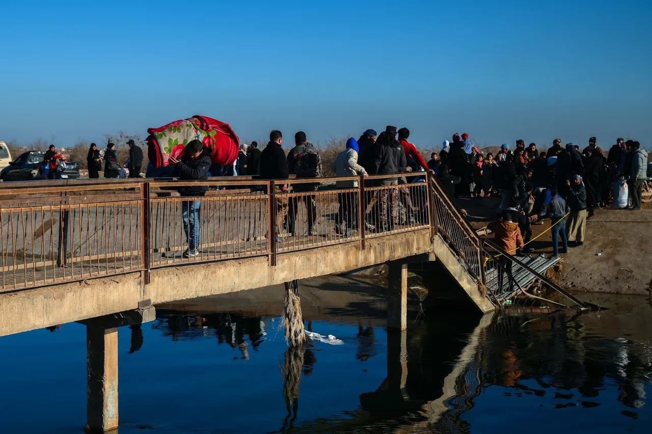 Suriye ordusundan YPG mensuplarına çağrı: Ayrım yapılmaksızın kabul edilecekler