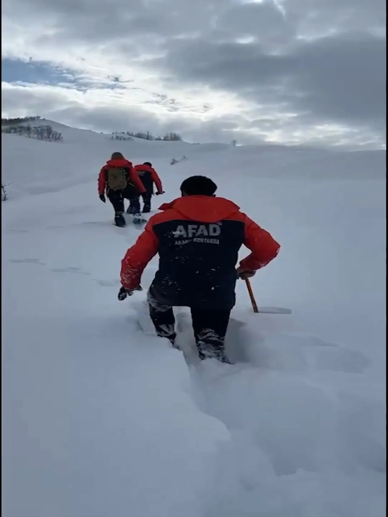 4 saat karda yürüdüler! Ekipleri mağdur eden sahte ihbara Valilikten soruşturma