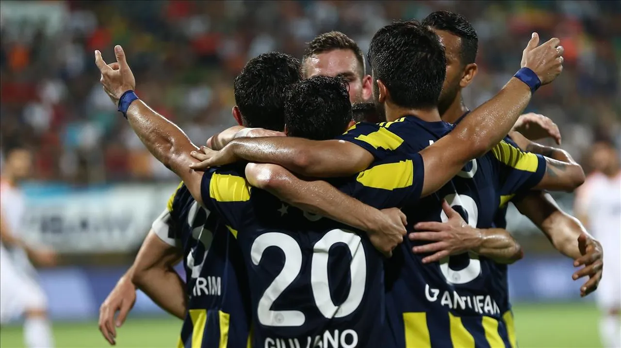 Alanyaspor Fenerbahçe maçında kimler eksik, kimler cezalı ve sakat? Kamp kadrosu açıklandı!