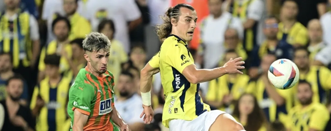 Alanyaspor Fenerbahçe maçında kimler eksik, kimler cezalı ve sakat? Kamp kadrosu açıklandı!