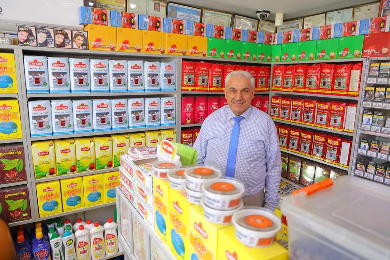 Bu markete gelen şaşırıyor! 39 yıldır aynı