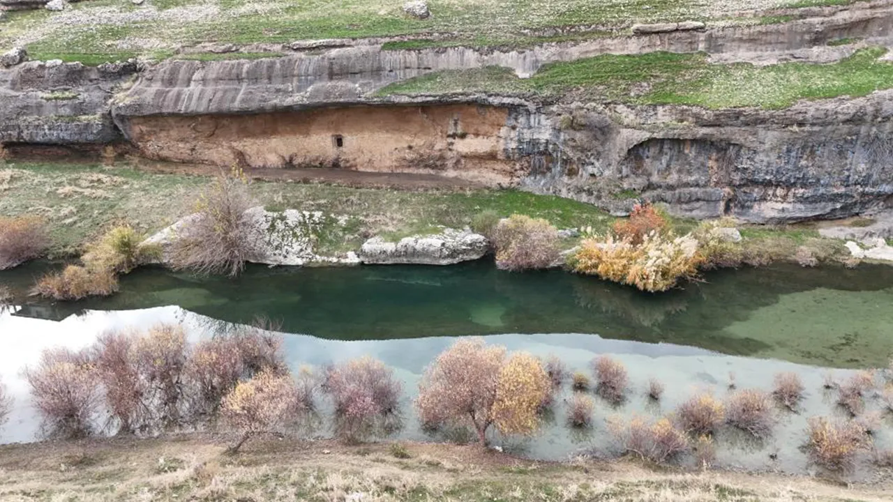 HER METRESİ TARİH!