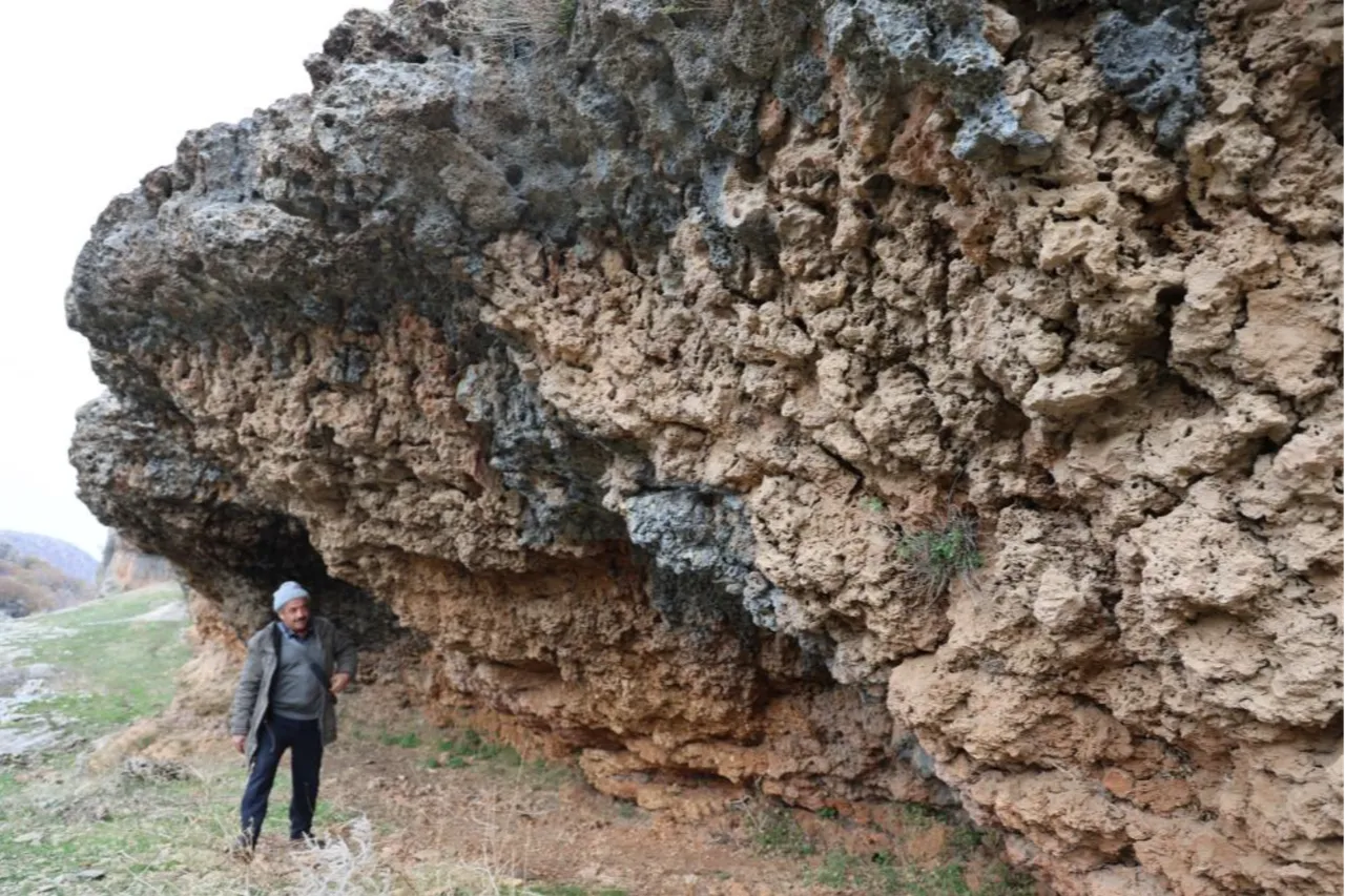 Diyarbakır'da eşsiz manzara! 1 milyon yıl önce oluştu: Topraktan tarih fışkırıyor