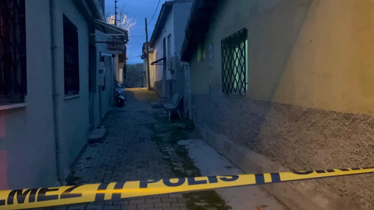 Gördüğü ilk polise her şeyi anlattı: Eskişehir'de hareketli saatler... Eve uzun namlulu silahlarla girdiler