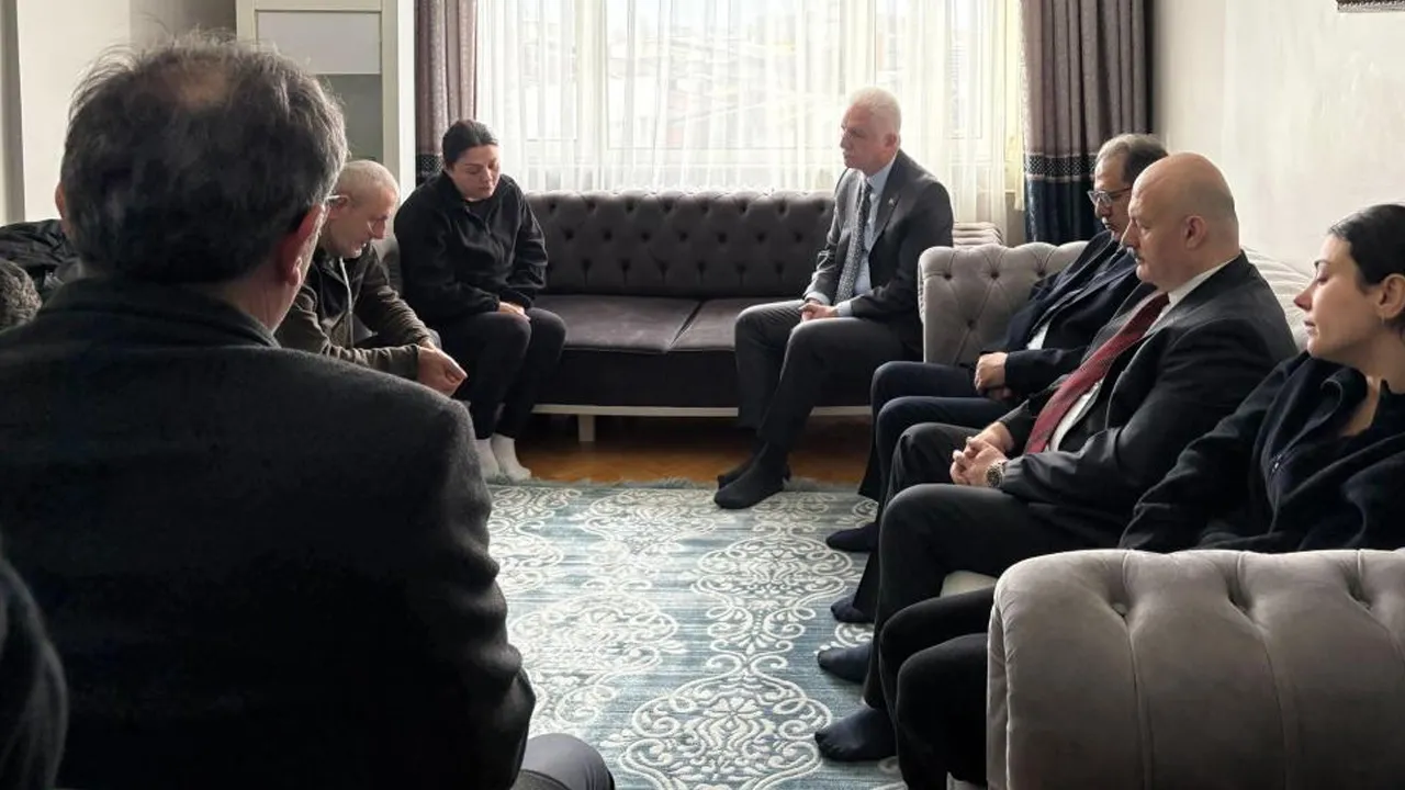 İstanbul Valisi Davut Gül'den Atlas Çağlayan’ın ailesine ziyaret