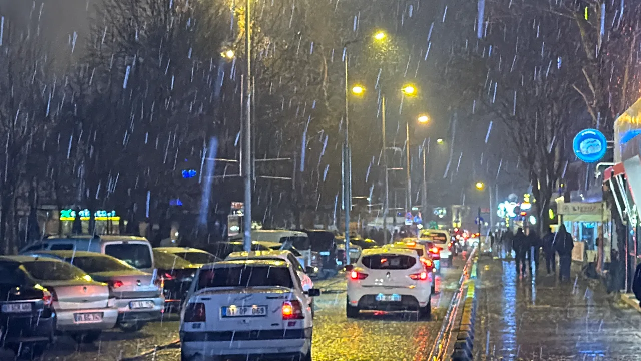 Kar İstanbul'un yanı başında! Etkisini artırmaya devam edecek