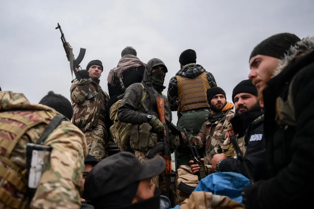 Suriye ordusu Rakka'ya girdi! YPG'li teröristler saldırdı, 2 asker hayatını kaybetti