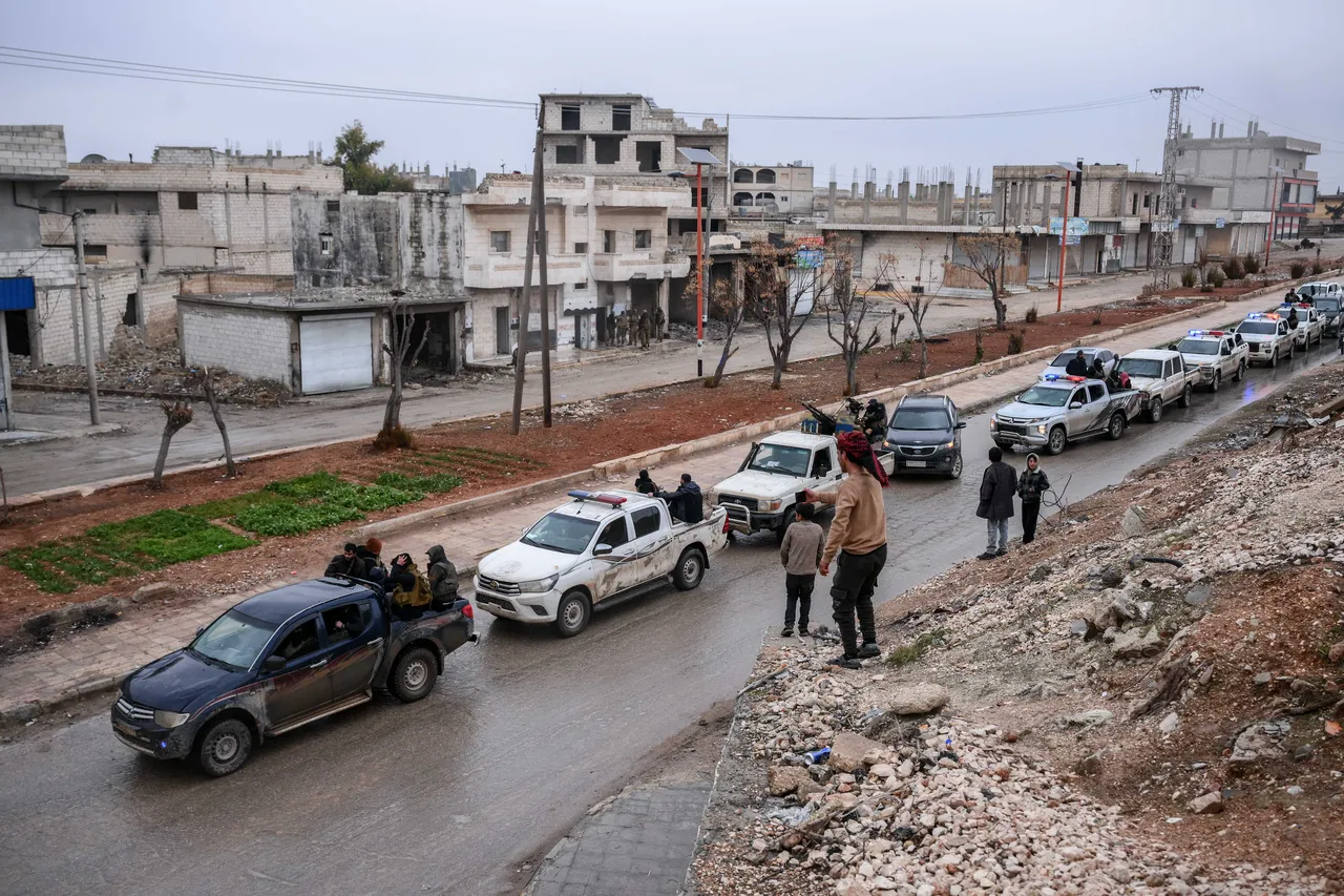 Suriye ordusu Rakka'ya girdi! YPG'li teröristler saldırdı, 2 asker hayatını kaybetti