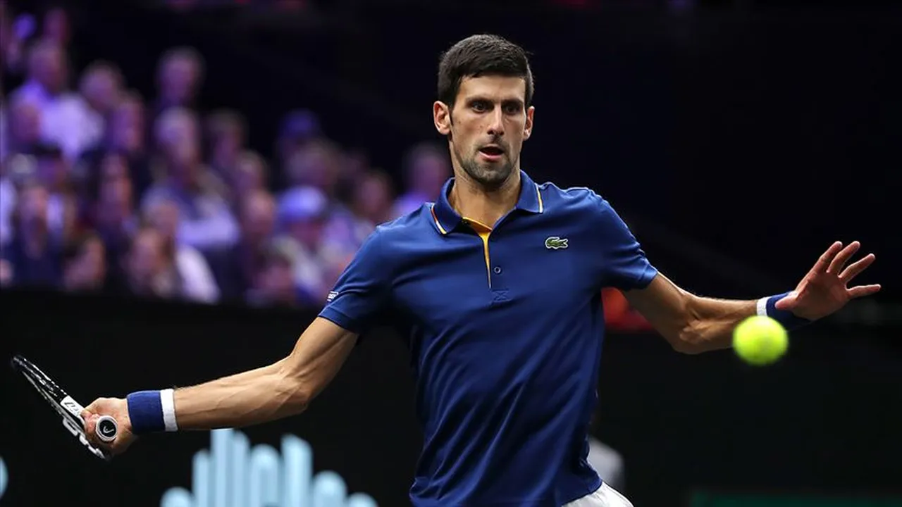 Djokovic, turnuvayı kazanması halinde Ken Rosewall'a ait teklerde Avustralya Açık şampiyonu olan en yaşlı tenisçi ünvanını da ele geçirecek