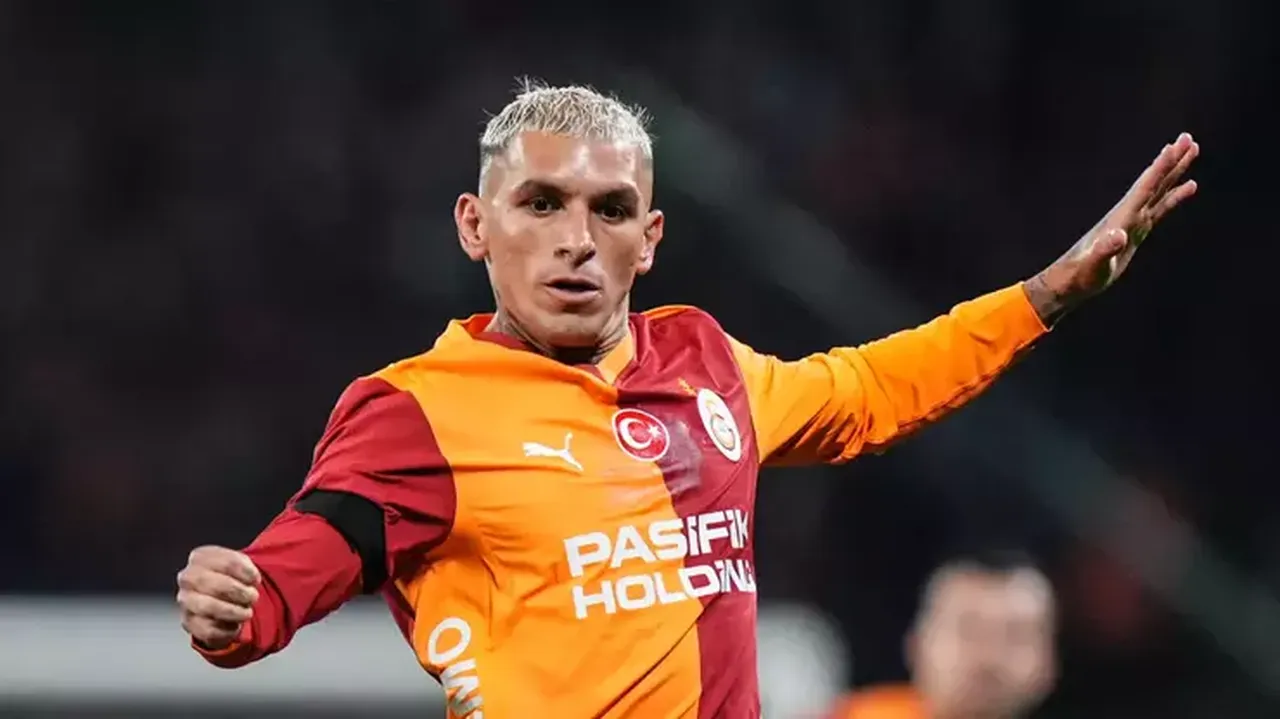 Torreira cezalı mı, kadroda neden yok? Galatasaray Gaziantep maçında gözler Torreirayı aradı!
