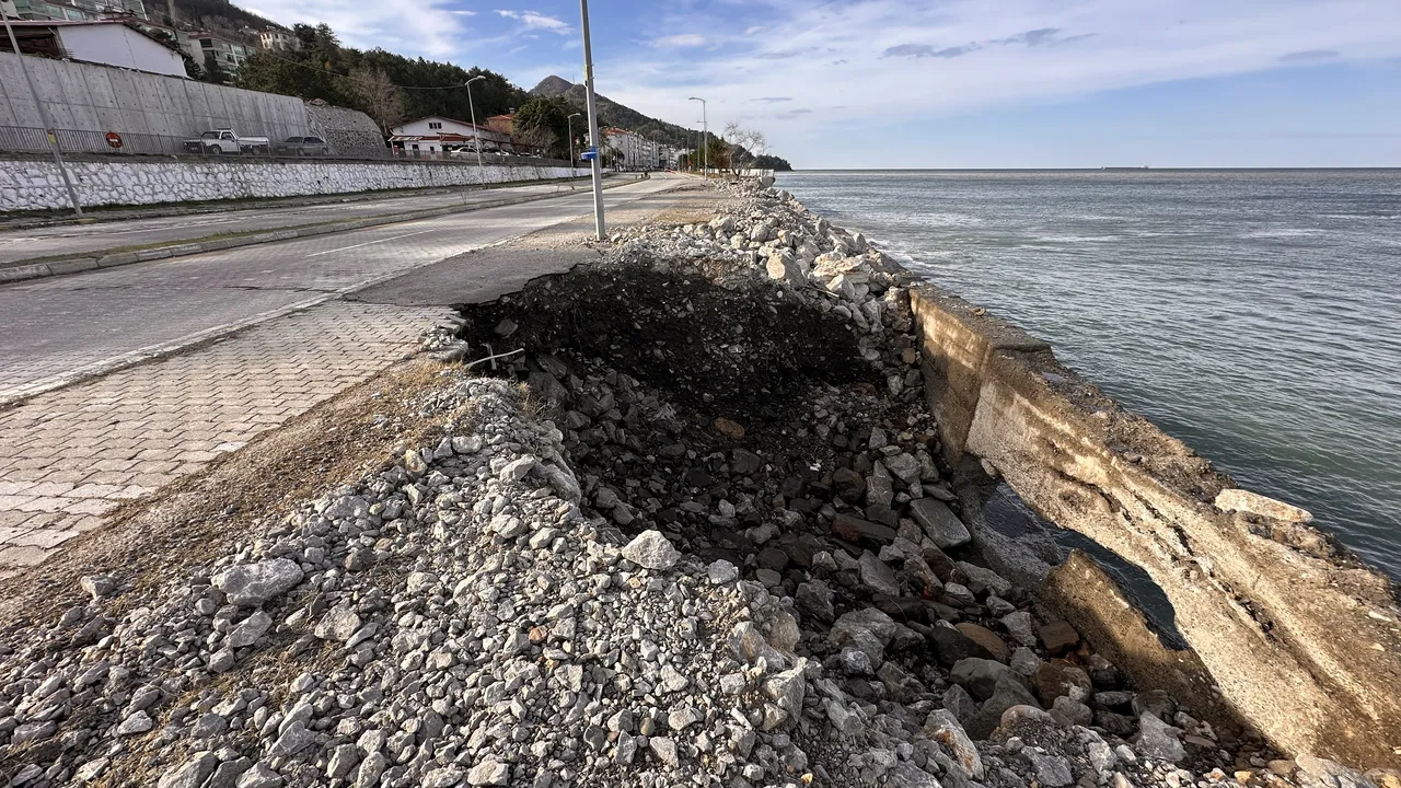 Bir mahalle diken üstünde! Ne deprem ne de heyelan, Karadeniz’de yeni tehlike