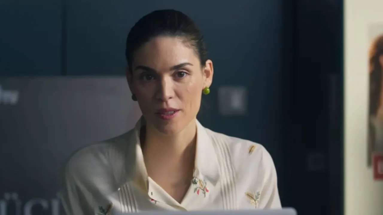 Emine Meyrem kimdir, nereli? Ayrılık da Sevdaya Dahil dizisinin Afife'yi oynuyor