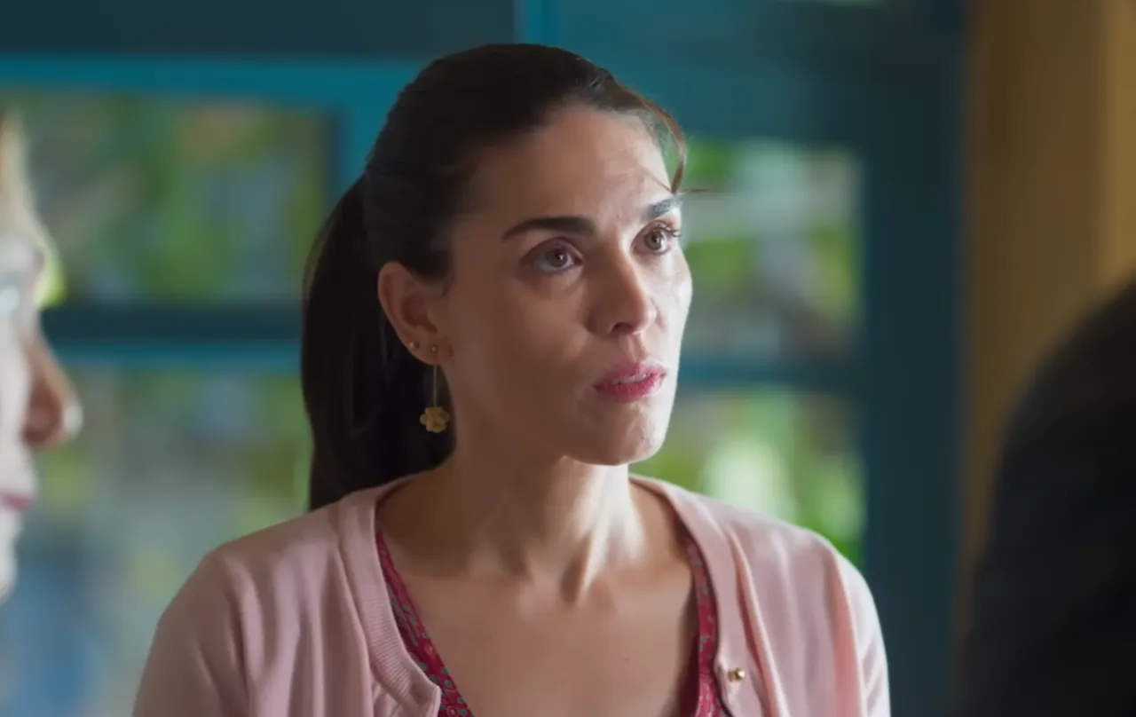 Emine Meyrem kimdir, nereli? Ayrılık da Sevdaya Dahil dizisinin Afife'yi oynuyor